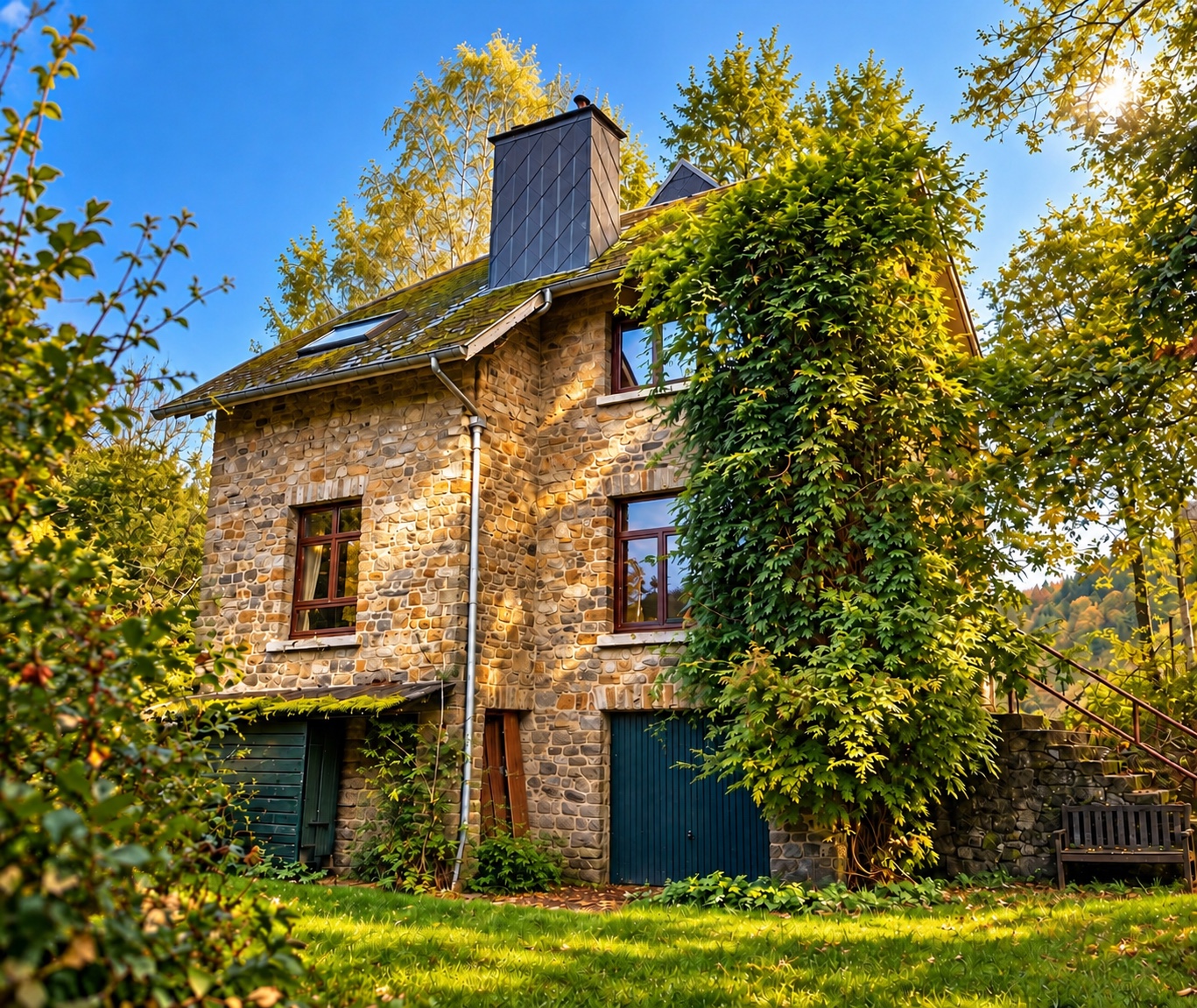Het stenen vakantiehuisje in Stoumont tussen het groen